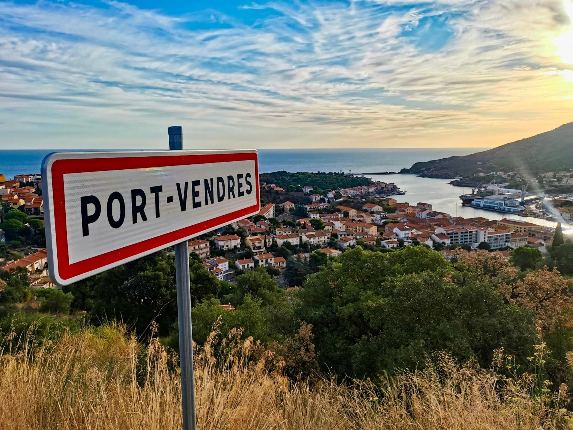 1Br Apartment T2 54M2 Onde Marine 2Nd Floor Lift Wifi Ac Parking Port Vendres Exterior photo